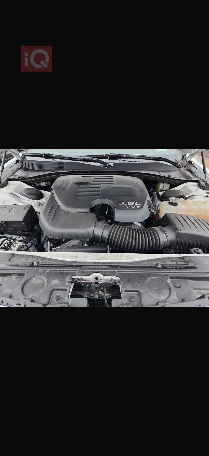 کرایسلەر 300